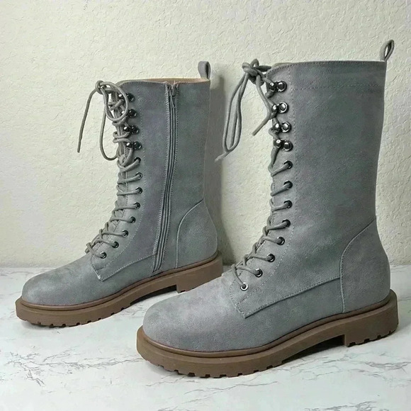 Journee Collection Shoes - Journee Collection Cadee Tru
Comfort Foam Inside Zip Block Heel Booties
Grey 8.5